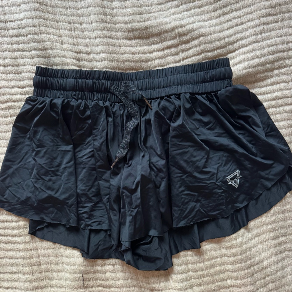Flowy athletic shorts